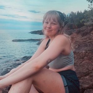 Meet your Posher, Zia